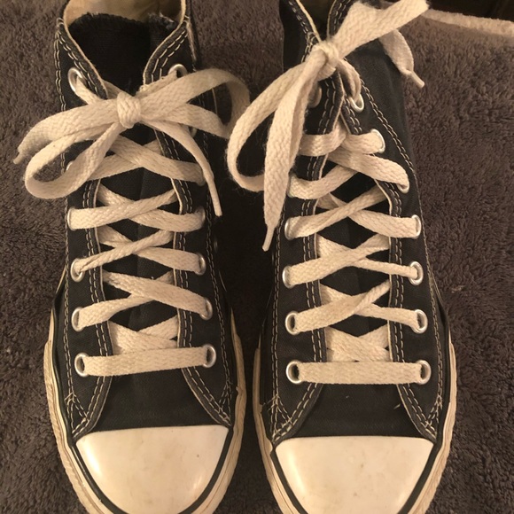 Vintage CONVERSE ALL STAR black high tops. - Picture 3 of 7